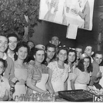 1950f-Festa 1951-I Compagni della Corazza alla festa Nazionale dell'Unita' a Bologna (da sn. 1^ fila Paola Ortolani, , quart'ultima con cappellino Desdemona, in 2^ fila da...