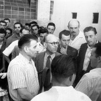 1959-Terrac 1948 - Terracini incontra i compagni alla Casa del Popolo in costruzione.