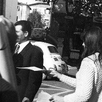 File0018 Volantinaggio per il un film 