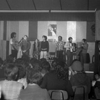 File0027 973 - 11 Sala Sirenella : Concerto del Canzoniere delle Lame per il Cile (Paolo Paio, Chiara Stanghellini, Frida Forlani, Janna Carioli, Franco Ginestri ,...