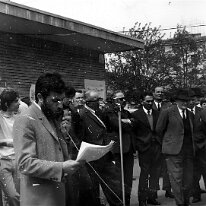 1969-2-SD (8)_2 1970: Quartiere S.Donato Manifestazione per la pace e contro la Nato (interviene Ugo Mazza)