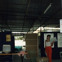 032 Preparando lo stand : Lorena Gottardi