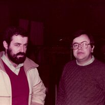1985-Govoni-Barilli 1985 - William Govoni e Roberto Barilli davanti al guardaroba della Sirenella